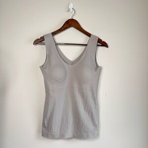 Knix Evolution Tank with Built-In Bra in Fawn Grey Taupe XL